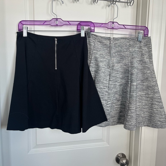 Set of 2 GAP skirts - Picture 2 of 2